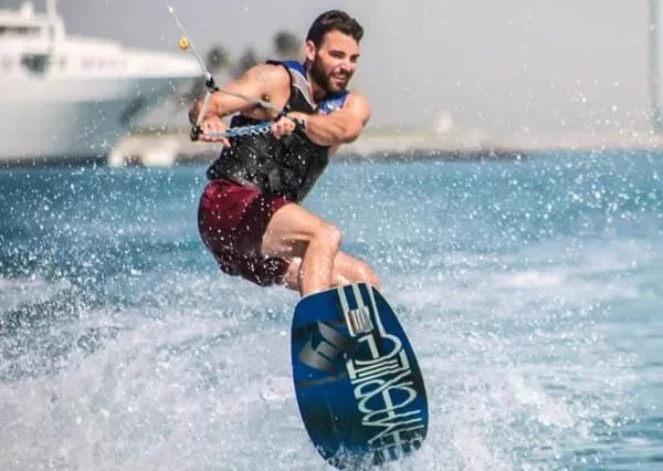 Wakeboarding in Dubai